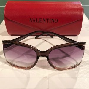 Valentino Sunglasses: #5693U/S OG20 LY 59 18 130